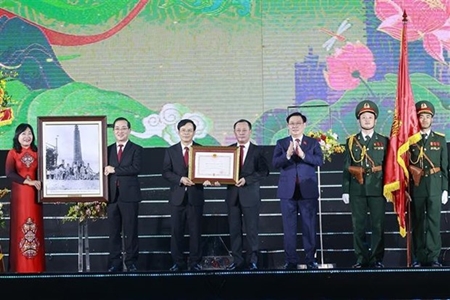 N.A. Chairman attends ceremony marking 60th anniversary of Vinh city